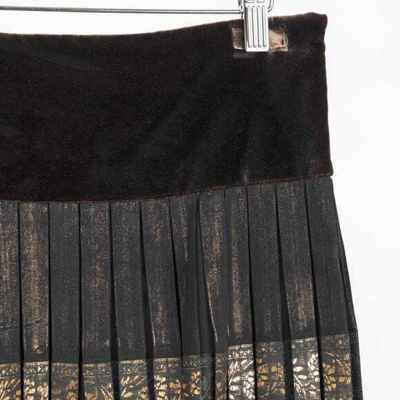 Jean Paul Gaultier Black Silk Gold-Foil Pleated Lace-Hem Midi Skirt - Picture 4 of 13